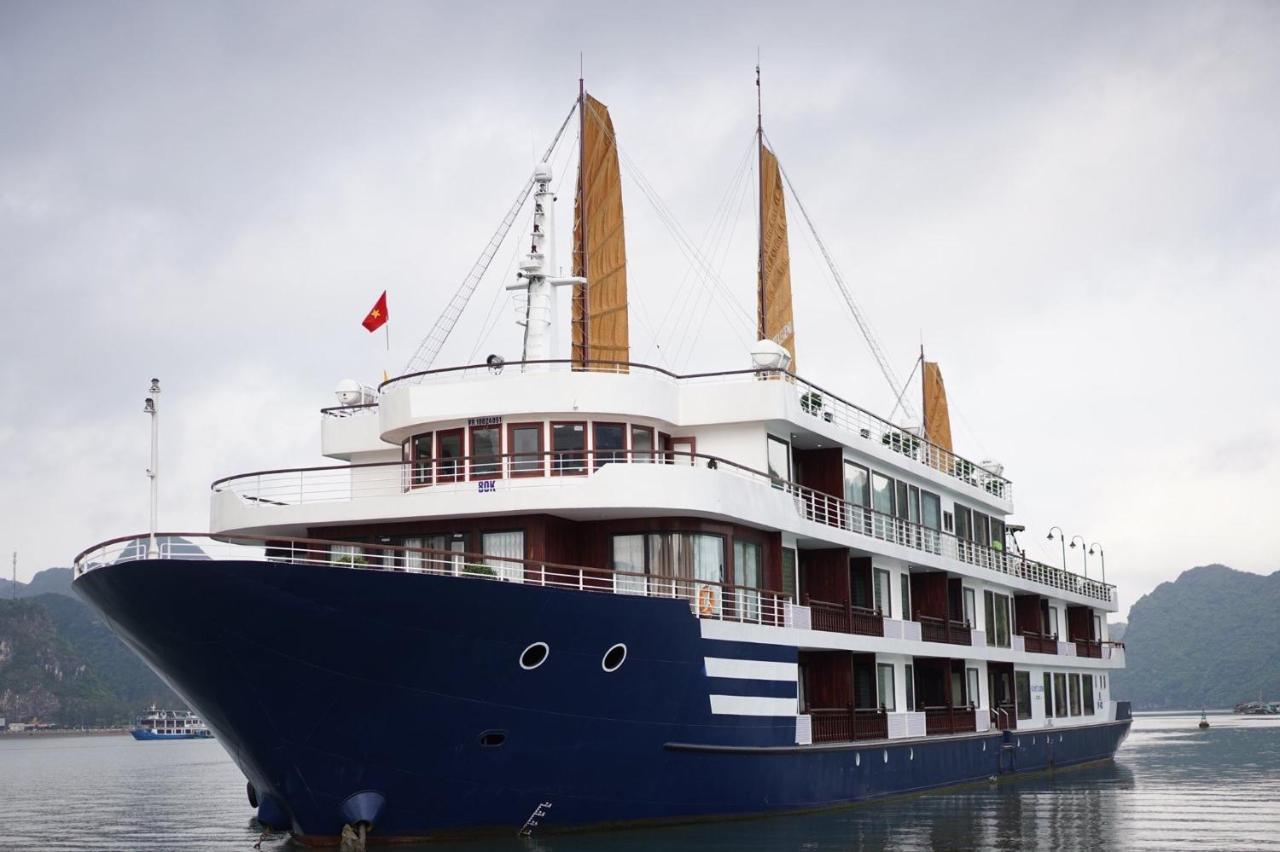 Erina Cruise By Hag Hotel Ha Long Bagian luar foto