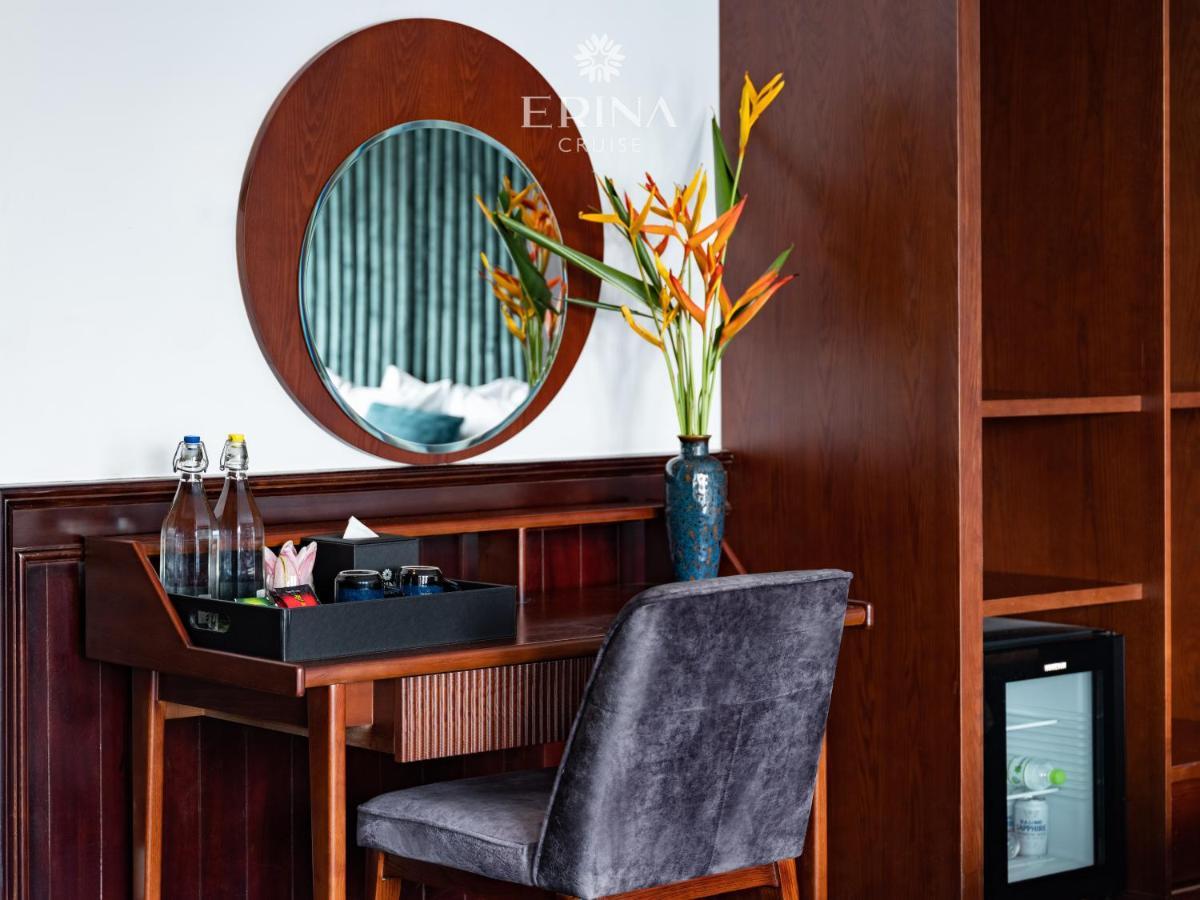 Erina Cruise By Hag Hotel Ha Long Bagian luar foto