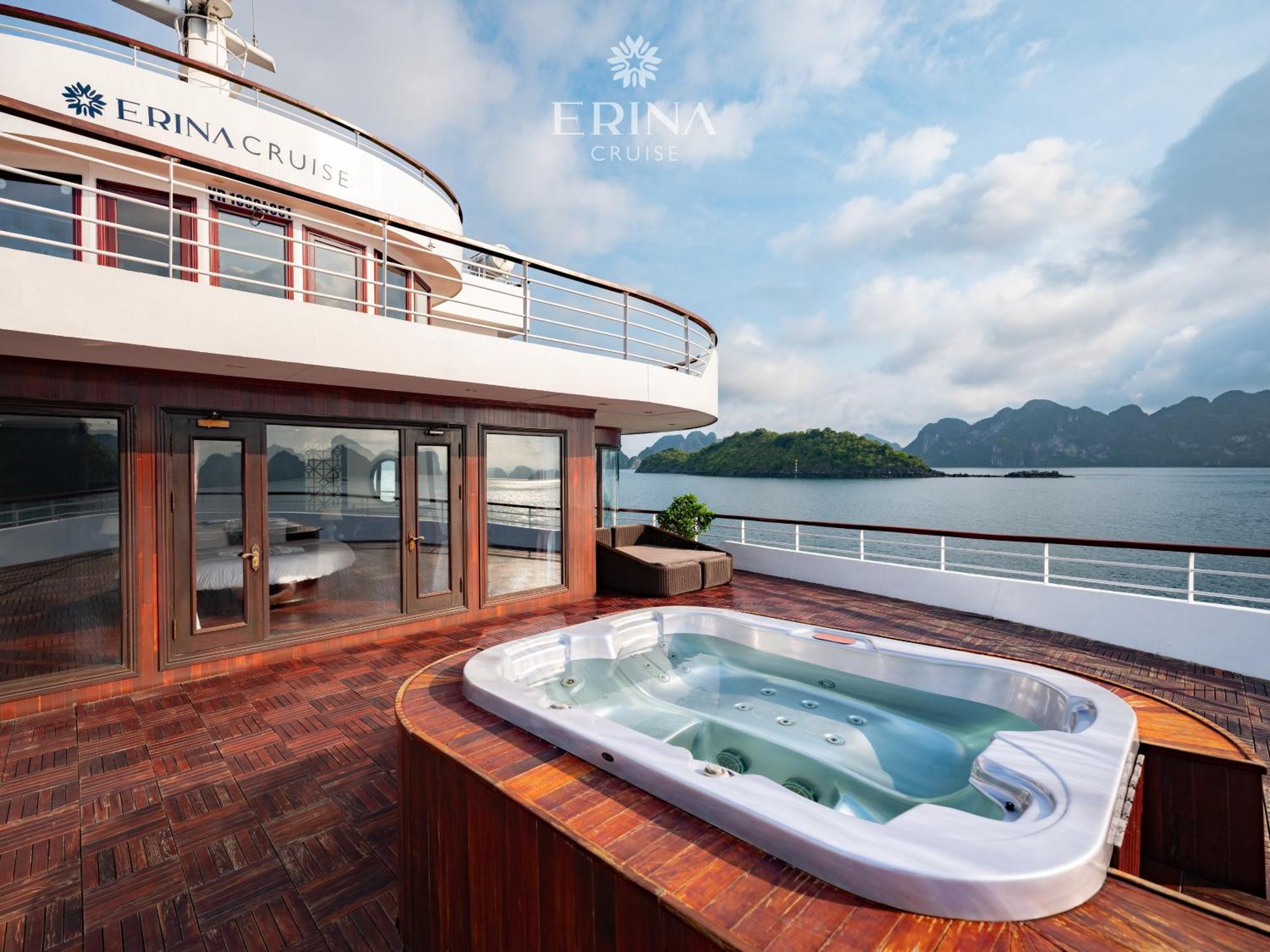 Erina Cruise By Hag Hotel Ha Long Bagian luar foto